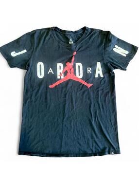 vintage Jordan Tshirt, y2k logo dunk size S